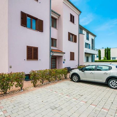Apartments And Rooms Camaiore Rovinj Exterior photo