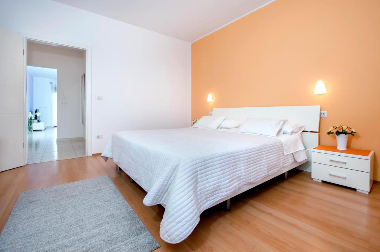 Apartments And Rooms Camaiore Rovinj Exterior photo