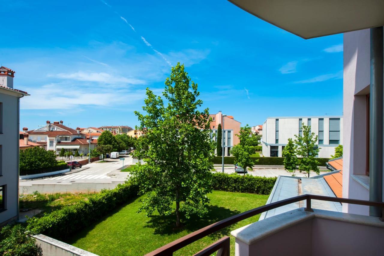 Apartments And Rooms Camaiore Rovinj Exterior photo